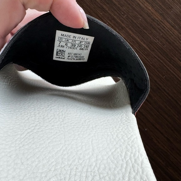 EUC Adilette Comfort slide flower pattern - Picture 2 of 4